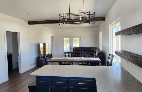 Marsland Kabine | Relaxing Ranch Retreat, Pet Friendly, privacy and perfect get away!