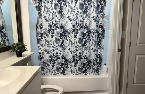 Wheaton-Glenmont Wohnung | Cozy Home by Wheaton Station