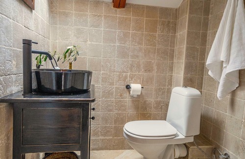 Kotor Old Town Wohnung | 3 Bedroom Duplex Apartment with Magnificent View over St Tripun Cathedral