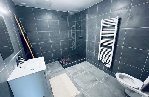 Luzarches Wohnung | Appartement Cosy, Paris Jo2024, Astérix, Château de Chantilly, Charles de Gaulle