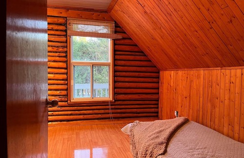 Rawdon Haus | Rustic Chalet