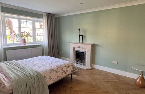 Handforth Haus | Stylish Home in Handforth near Mcr Airport