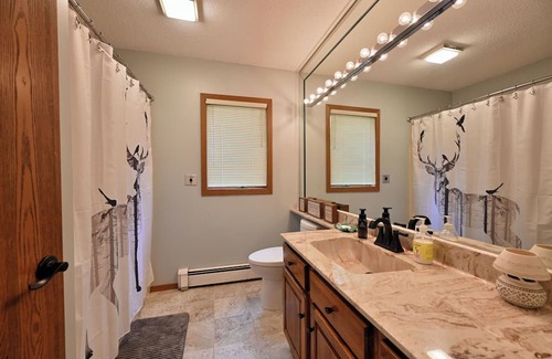 Trego Kabine | Well-appointed and comfortable retreat on Silver Lake - 2 hour drive to Minneapolis