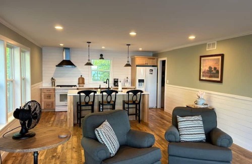 Duluth Wohnung | Serene Beach and Stunning Cottage Apartment on Lake