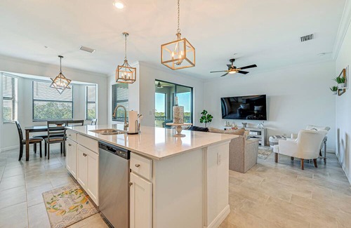 Lakewood Ranch Eigentumswohnung | Bradenton Condo on Golf Course: Steps to Pool!
