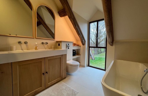 Neung-sur-Beuvron Haus | Superbe Propriété, 10 Couchages, 6 Chambres, Piscine, vue sur Étang
