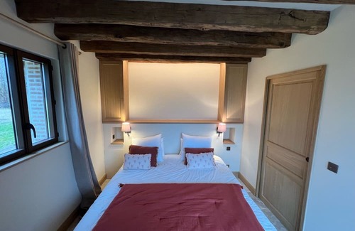 Neung-sur-Beuvron Haus | Superbe Propriété, 10 Couchages, 6 Chambres, Piscine, vue sur Étang