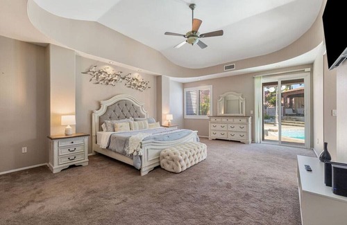 Valle Vista Haus | Breathtaking Desert Haven W/ Gazebo and Pool