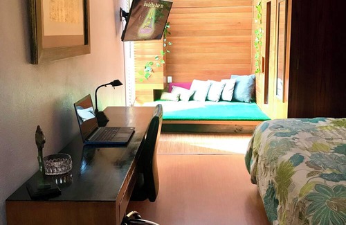 Del Valle Wohnung | Vrbo Property