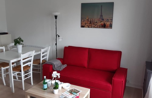Thorigny-sur-Marne Wohnung | Paris Olympics / JO - 360 sq. ft. 2-room furnished apartment