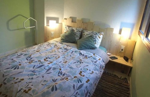 Montjay Wohnung | Apartment 'Aoura' with Mountain View, Private Terrace and Wi-Fi