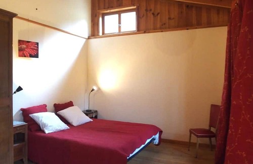 Montjay Wohnung | Apartment 'Bois D'estève' with Mountain View, Private Terrace and Wi-Fi