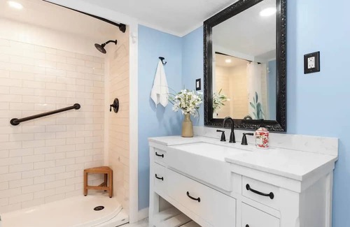Decatur Haus | Big Run Hideaway with Hot Tub
