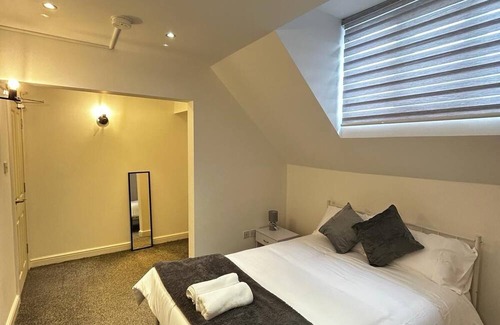 Oldham Haus | Entire Apartment Manchester - Near Etihad Stadium - Close To The City