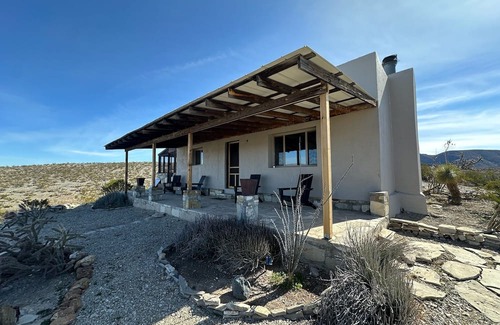 Alpine Haus | Tres Patas