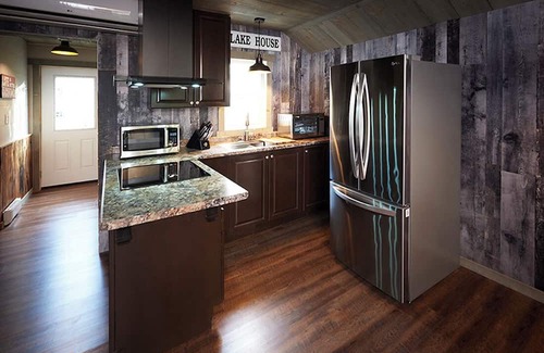 Honey Harbour Hütte | Muskoka Lakefront Cottage Honey Harbour Georgian Bay. Only 90 min from Toronto!