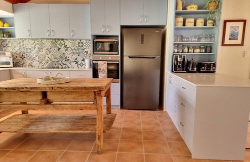 Two Rocks Haus | Captivating Bush Beach Retreat, Character home on 4 acres, sleeps 8, with a pool