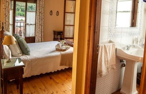 Pinilla de los Barruecos Wohnung | Apartment 'Chanin 2' with Mountain View, Private Terrace and Wi-Fi