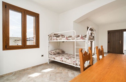 Loculi Wohnung | Studio Apartment 'Appartamento 2' with Mountain View, Wi-Fi and Air Conditioning