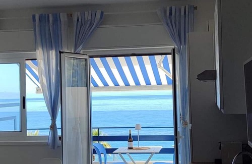 Sant'Alessio Siculo Wohnung | apartment near taormina, sant'alessio siculo(me)