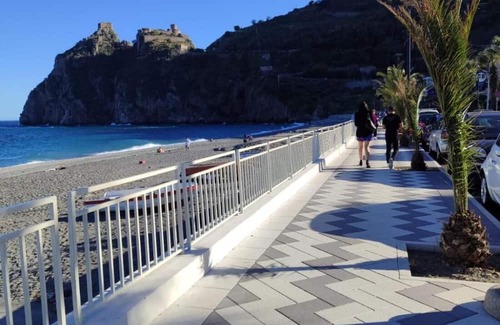 Sant'Alessio Siculo Wohnung | apartment near taormina, sant'alessio siculo(me)