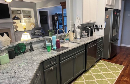 Flowery Branch Haus | Private bedroom/bath in my home. Gated comm. next to NE GA Med. Ctr-Braselton