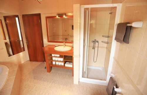 Pico Island Haus | The Blue Eden - Double Bedroom With Ocean View
