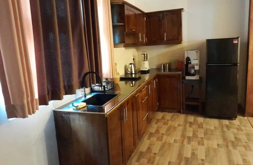 Naula Haus | A cozy bungalow on a mountain with a majestic view!