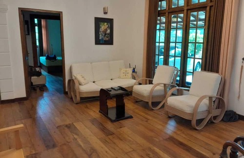 Naula Haus | A cozy bungalow on a mountain with a majestic view!