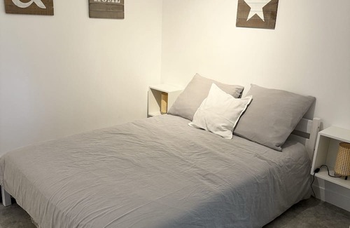 Bry-sur-Marne Wohnung | Appartement 50m² Proche Disney et Paris Avec Extérieur Privatif et Clôturé