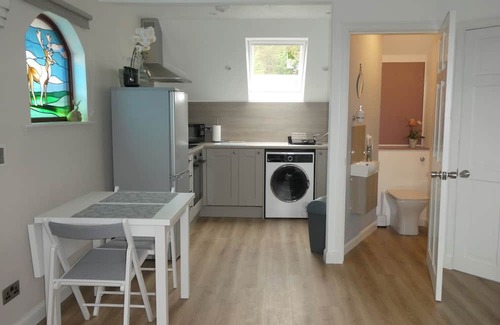 Scaniport Hütte | PURLIE LODGE APARTMENT, romantic, with a garden in Inverness