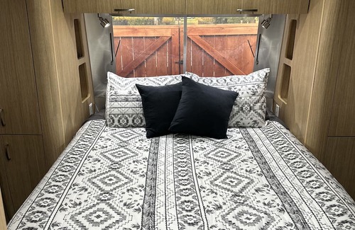 Tangent Haus | Airstream Oasis