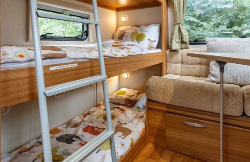 Whitchurch Haus | Luxury Lunar Caravan Sleeps 6
