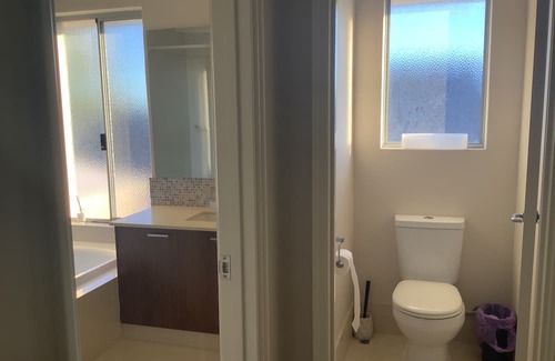 North Lake Haus | “Peaceful stay with newish cycling paths”.