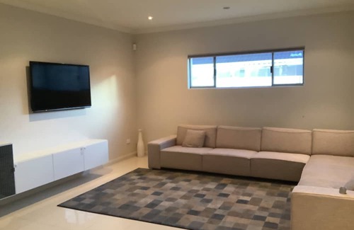 North Lake Haus | “Peaceful stay with newish cycling paths”.
