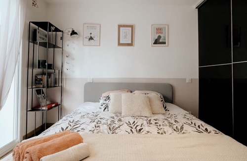 Anglet Wohnung | Loft Proche de Tout et à 2km des Plages