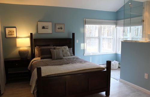 Hamden Haus | Mid-Century Modern Cabin. Minutes from Yale
