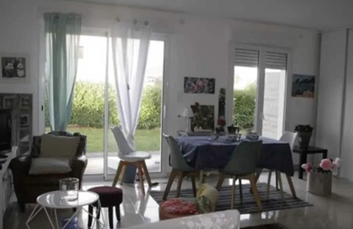 Nozay Haus | Homerez - Beautiful house for 2 ppl. with garden and terrace at Nozay