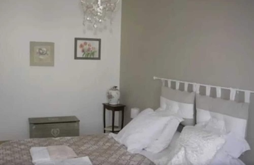 Nozay Haus | Homerez - Beautiful house for 2 ppl. with garden and terrace at Nozay