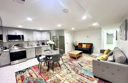 Cardozo Wohnung | 99 Walk score! 2BR Flat-Walk 2 Minutes to U ST Metro