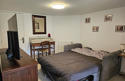 Le Vesinet Haus | 2-room, 32m² within a residencenPrivate kitchennShared gardennPets allowed