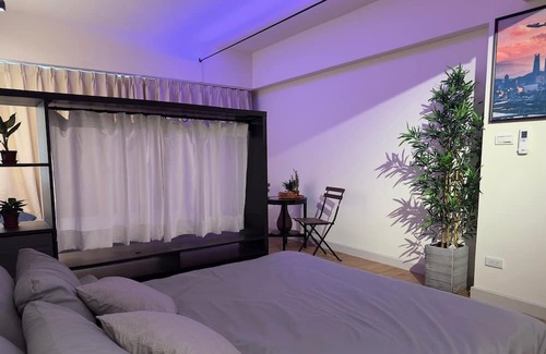 Zhongshan Eigentumswohnung | Taipei Main Station/ 3 Mins to MRT/ Night Market & shopping area / Up to 5 guest