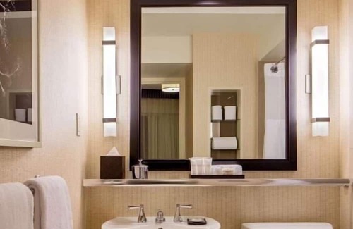 Capitol Hill Wohnung | Double Room Near Tesla Destination Charger WDC