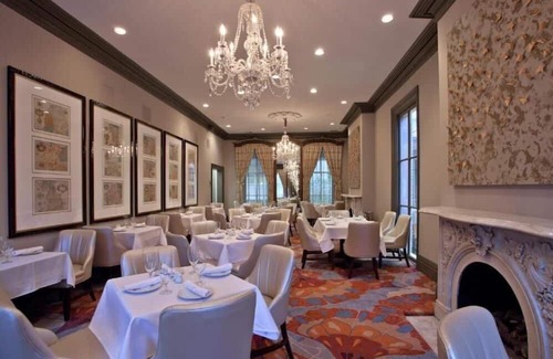 Mount Vernon Square Wohnung | Deluxe Room Near 10th Street Community Park WDC