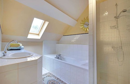 Raizeux Haus | Homerez - Spacious house for 8 ppl. with terrace at Raizeux