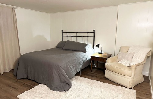 New Holland Haus | New Holland Family Getaway - near Kitchen Kettle Village, Intercourse!