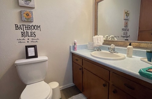 Cascade Haus | The Bee Hive - with Swimming Pool!