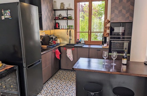 Maisons-Alfort Haus | House with garden near subway and banks of the Marne