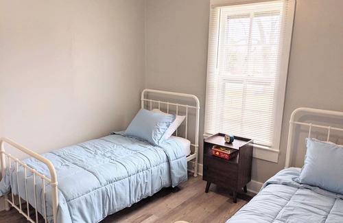 Clayton Haus | Quaint Hideaway in the Heart of Clayton