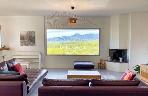 Gemenos Villa | Villa Sigarasse